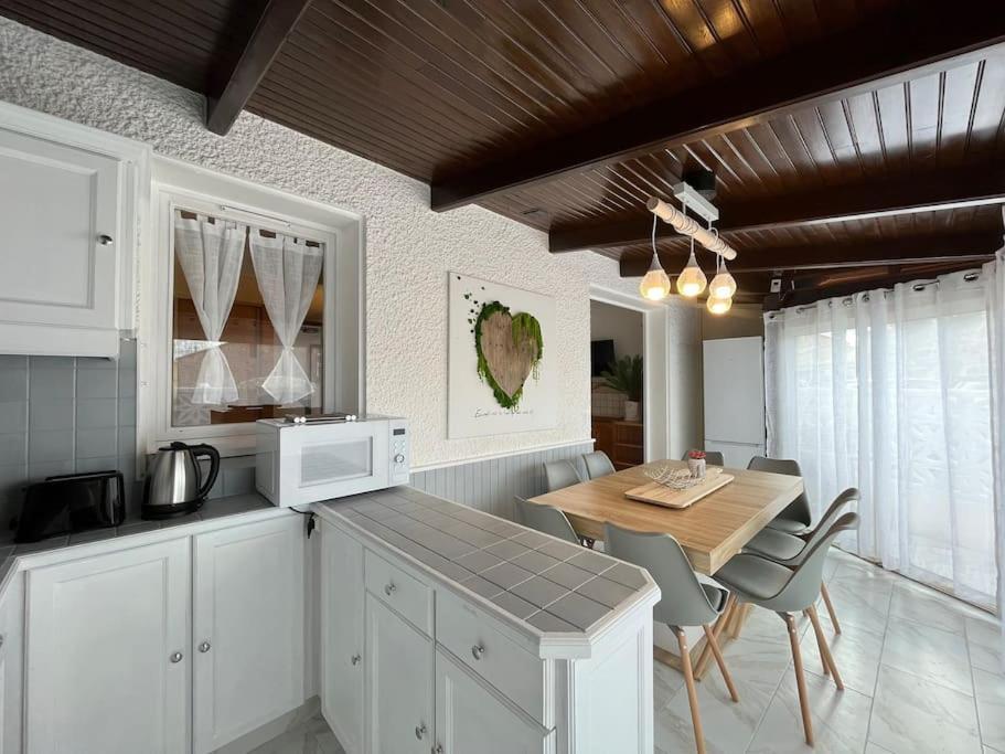 Location De Villa Numero 3 Renovee En Residence 르발카레스 외부 사진